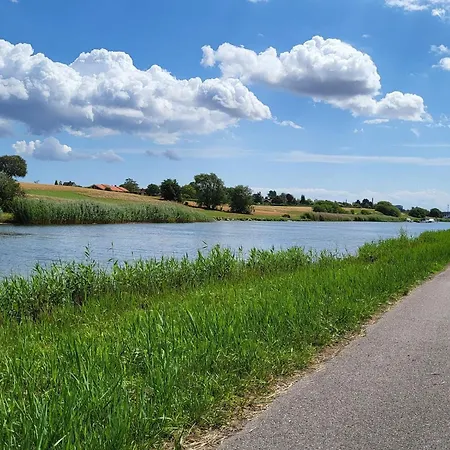 Cozy Vacation Home With Hot Tub Dom wakacyjny *