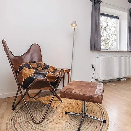 Cozy Vacation Home With Hot Tub